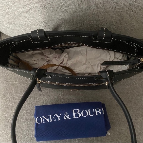 DOONEY & BOURKE Beacon Zip Tote - Picture 5 of 6